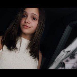 Meet your Posher, Isabel